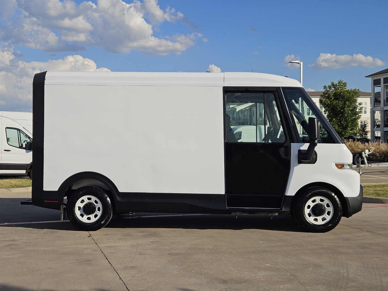 Used 2024 Chevrolet Brightdrop 400 w/ Commercial Equipment Package AWD/4WD image 7