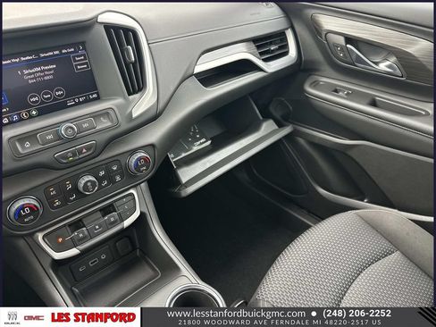 Used 2024 GMC Terrain SLE w/ Driver Convenience Package FWD image 34