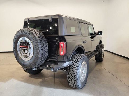 Used 2022 Ford Bronco Wildtrak image 3