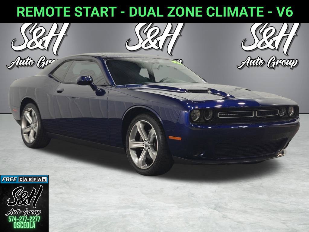 Used 2015 Dodge Challenger SXT w/ Super Sport Group (SS/T) RWD image 1