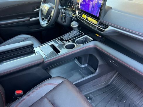 Certified 2025 Toyota Sienna XSE w/ XSE Premium Package AWD/4WD image 18