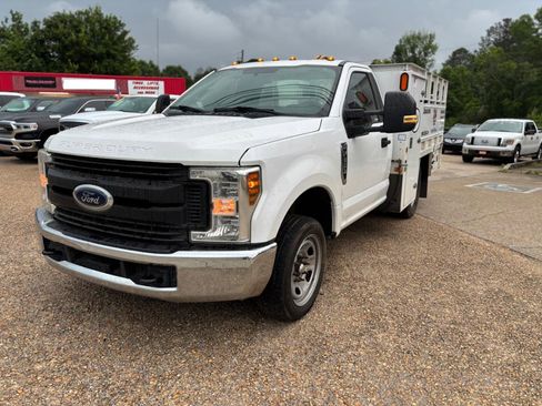 Used 2019 Ford F350 XL w/ XL Value Package RWD image 3