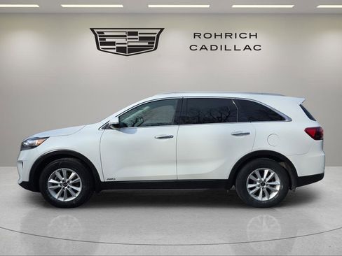 Used 2019 Kia Sorento LX w/ LX Convenience Package image 8