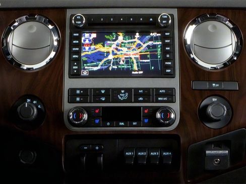 Used 2013 Ford F250 Lariat w/ FX4 Off Road Pkg AWD/4WD image 7