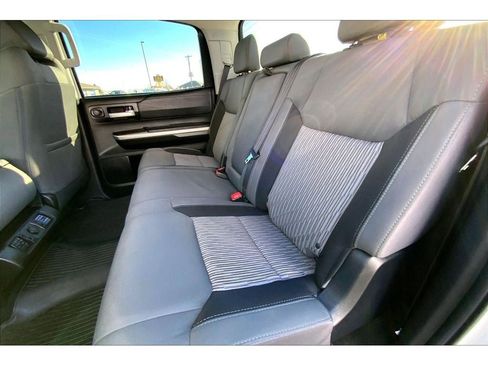 Used 2017 Toyota Tundra SR5 image 28