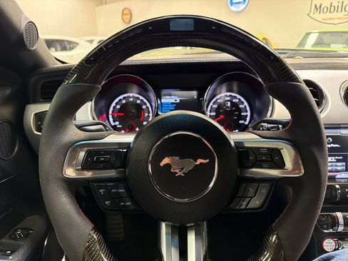Used 2015 Ford Mustang GT Premium RWD image 17