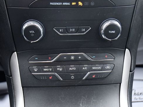 Used 2020 Ford Edge SEL w/ Convenience Package AWD/4WD image 29