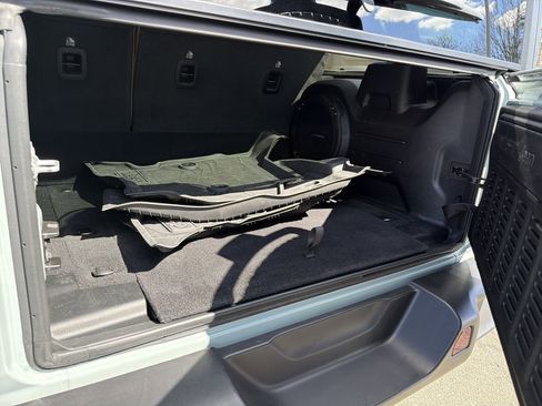 Used 2023 Jeep Wrangler Unlimited Sahara w/ Cold Weather Group image 30