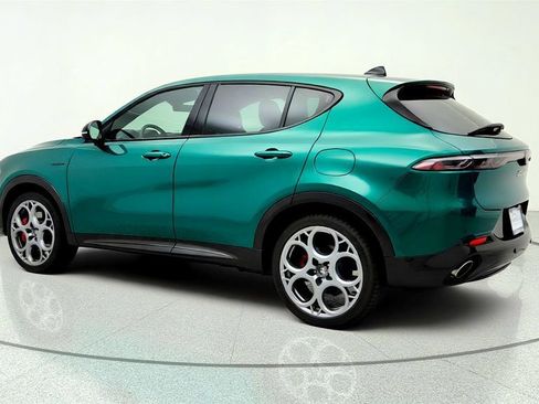 Used 2024 Alfa Romeo Tonale Veloce AWD/4WD image 7
