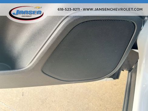 Used 2025 Chevrolet Blazer LT FWD image 23