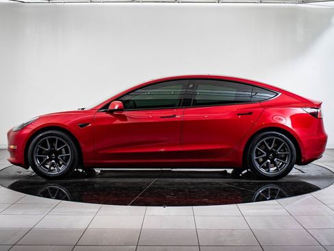 Used 2021 Tesla Model 3 Standard Range Plus image 12