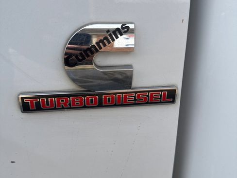 Used 2015 RAM 2500 Tradesman w/ Chrome Appearance Group image 17