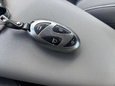 Used 2025 Hyundai Elantra SEL FWD image 22