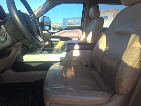 Used 2019 Ford F350 Lariat w/ Lariat Ultimate Package image 6