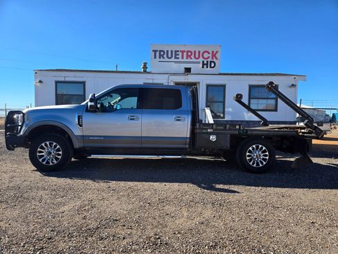 Used 2021 Ford F350 Lariat w/ FX4 Off-Road Package image 2