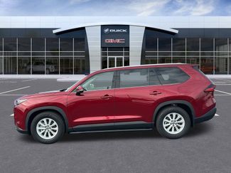 Used 2025 Toyota Grand Highlander FWD video 2