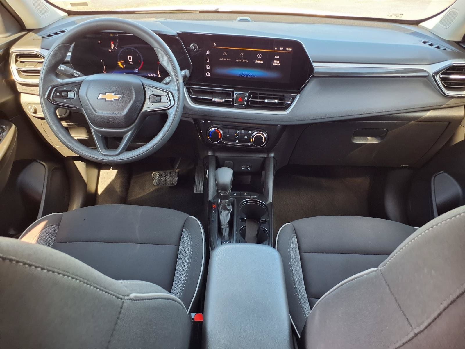 Used 2025 Chevrolet TrailBlazer LT FWD image 8