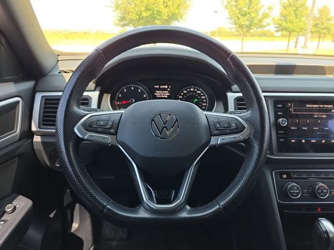 Used 2021 Volkswagen Atlas Cross Sport SE w/ Panoramic Sunroof Package FWD image 20