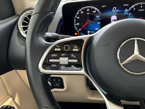 Certified 2023 Mercedes-Benz GLB 250 w/ Premium Package image 23