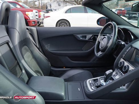 Used 2017 Jaguar F-TYPE Convertible 2D image 29