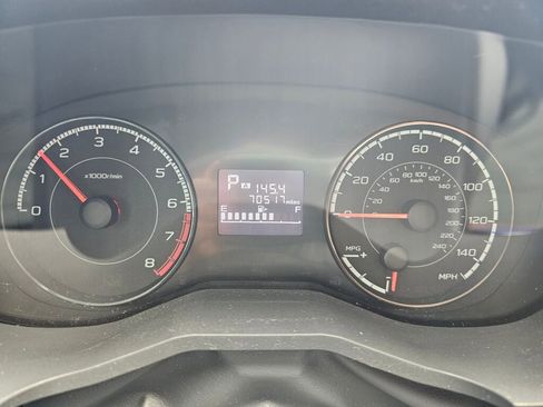 Used 2018 Subaru Crosstrek 2.0i Premium w/ Moonroof Package AWD/4WD image 25