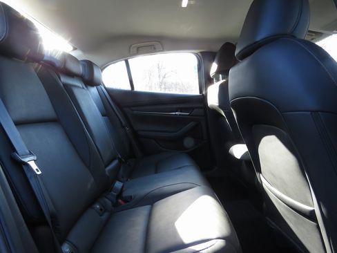 Used 2020 MAZDA MAZDA3 Sedan w/ Select Package image 17