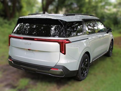 New 2026 Kia Carnival SX Prestige FWD image 10