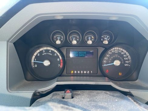 Used 2015 Ford F250 XLT w/ XLT Value Package image 11