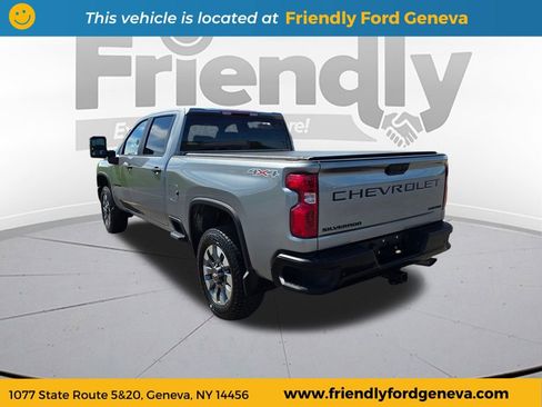 Used 2024 Chevrolet Silverado 2500 Custom w/ Custom Value Package AWD/4WD image 7
