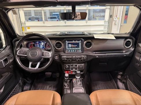 Used 2020 Jeep Wrangler Unlimited Rubicon w/ Uconnect 4C Nav & Sound Group image 34