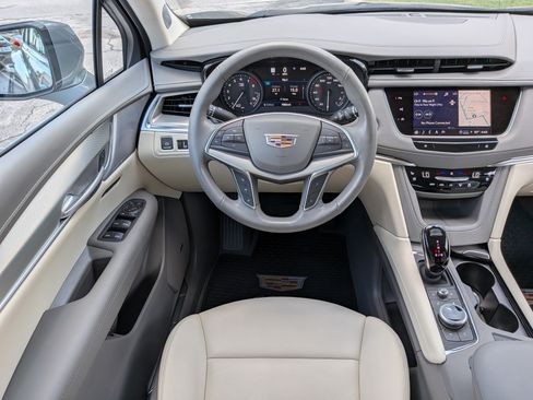 Used 2025 Cadillac XT5 Premium Luxury w/ Technology Package FWD image 14