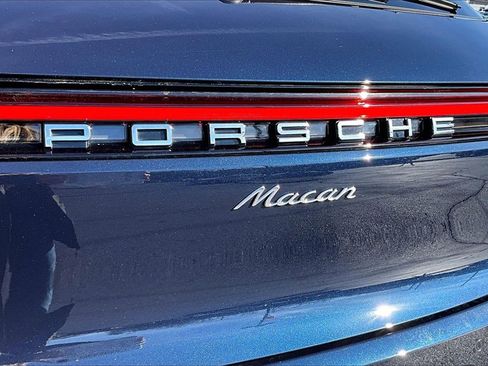 Used 2021 Porsche Macan image 8