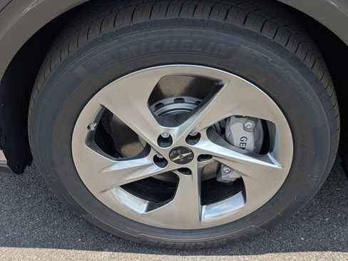 Used 2026 Genesis GV70 2.5T Advanced image 11