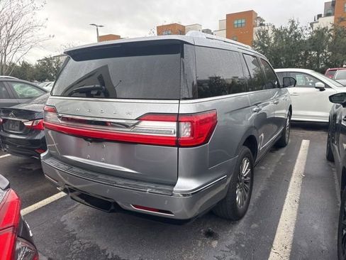 Used 2021 Lincoln Navigator Standard image 2