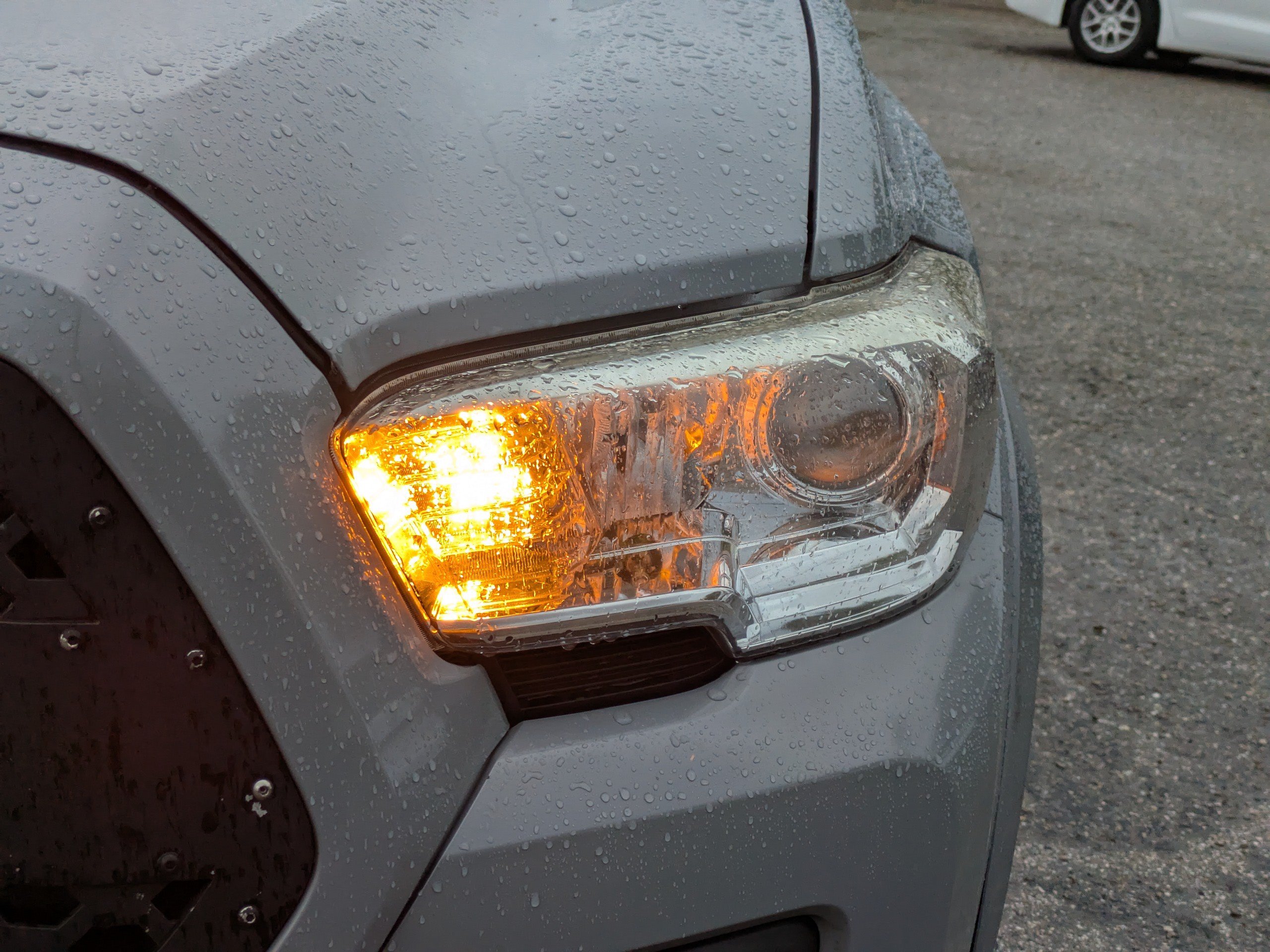Used 2021 Toyota Tacoma SR5 AWD/4WD image 10