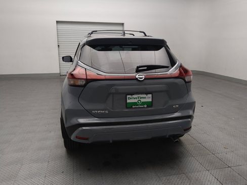 Used 2021 Nissan Kicks SR w/ SR Premium Package FWD image 6