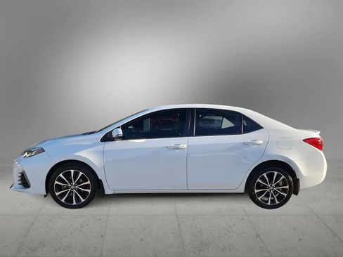 Used 2017 Toyota Corolla SE w/ SE Premium Package image 5
