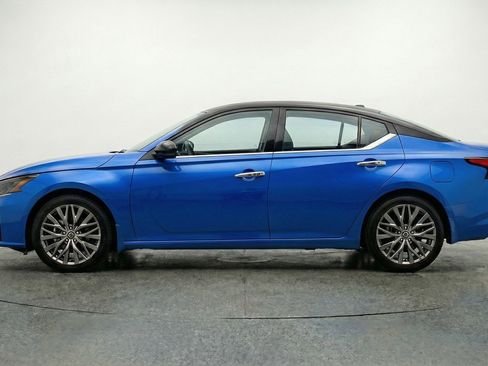 Used 2025 Nissan Altima 2.5 SV image 5