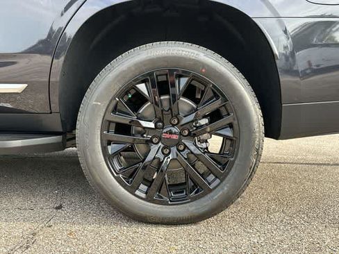 New 2026 GMC Yukon Denali AWD/4WD image 14