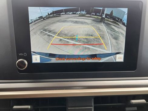 Certified 2024 Toyota Tacoma TRD Sport image 17