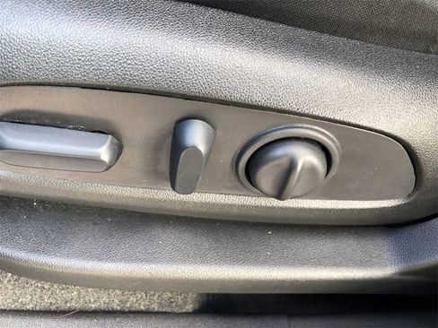 Certified 2024 Chevrolet Equinox LT image 12