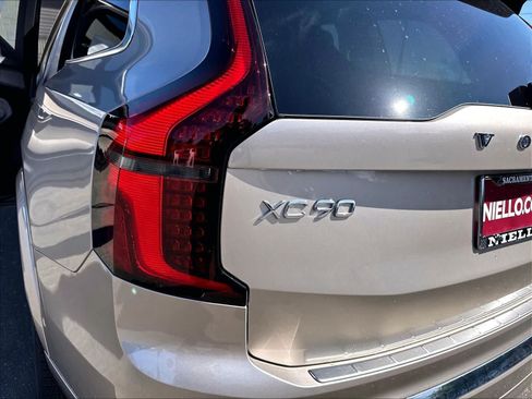 New 2026 Volvo XC90 T8 Plus w/ Protection Package Premier AWD/4WD image 25