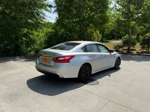Used 2016 Nissan Altima 2.5 S w/ Power Driver Seat Package image 7