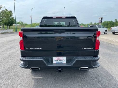Used 2019 Chevrolet Silverado 1500 Custom Trail Boss w/ Custom Convenience Package AWD/4WD image 6