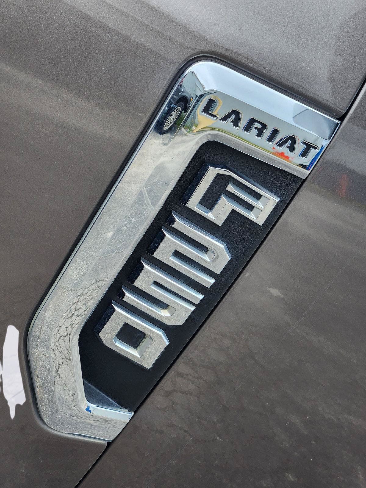 Used 2019 Ford F250 Lariat w/ Lariat Ultimate Package AWD/4WD image 12