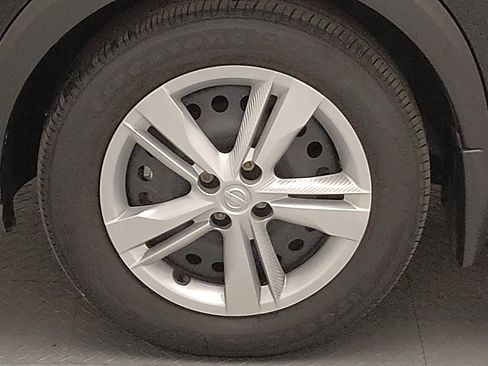 Used 2024 Nissan Kicks S FWD image 31