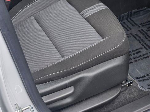 Certified 2024 Chevrolet Blazer LT w/ Convenience Package FWD image 8