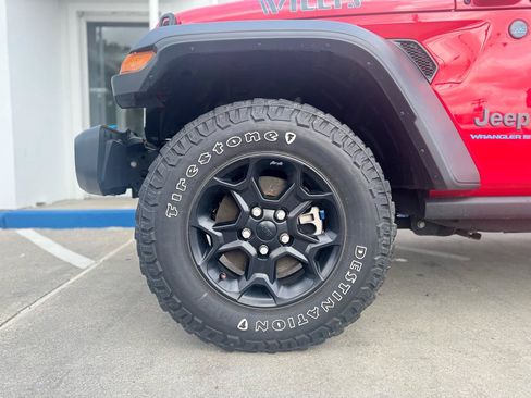 Used 2023 Jeep Wrangler Unlimited w/ Cold Weather Group AWD/4WD image 29