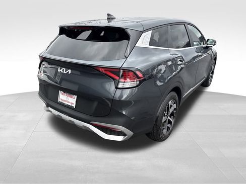 Used 2023 Kia Sportage EX image 5