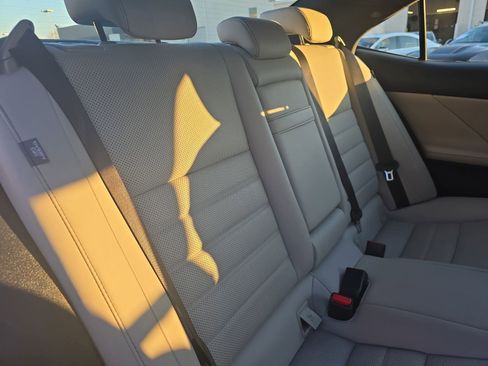 Used 2015 Lexus IS 250 NA image 11